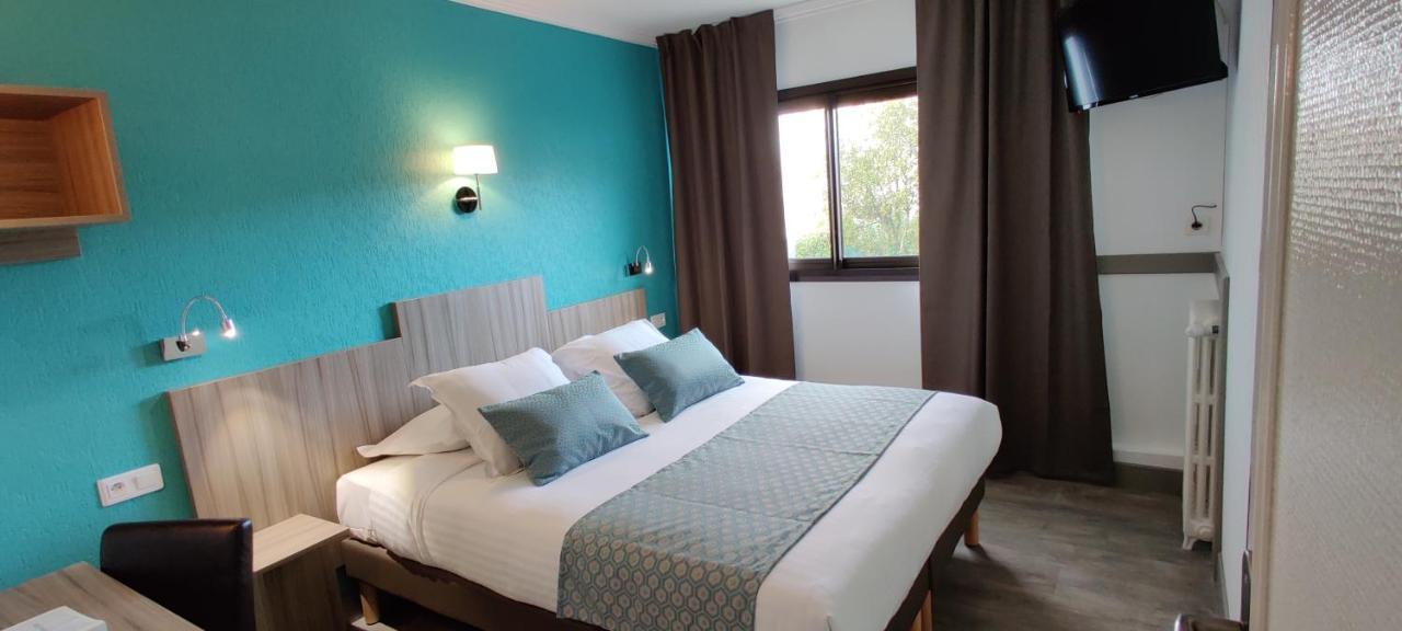 Logis Hotel Les Bleuets Руайян Экстерьер фото